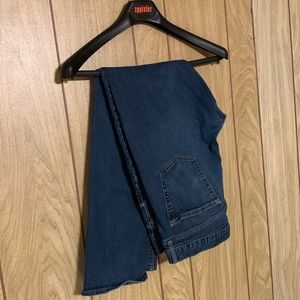 Old Navy Built-In Flex Straight Fit Jeans - 36x34